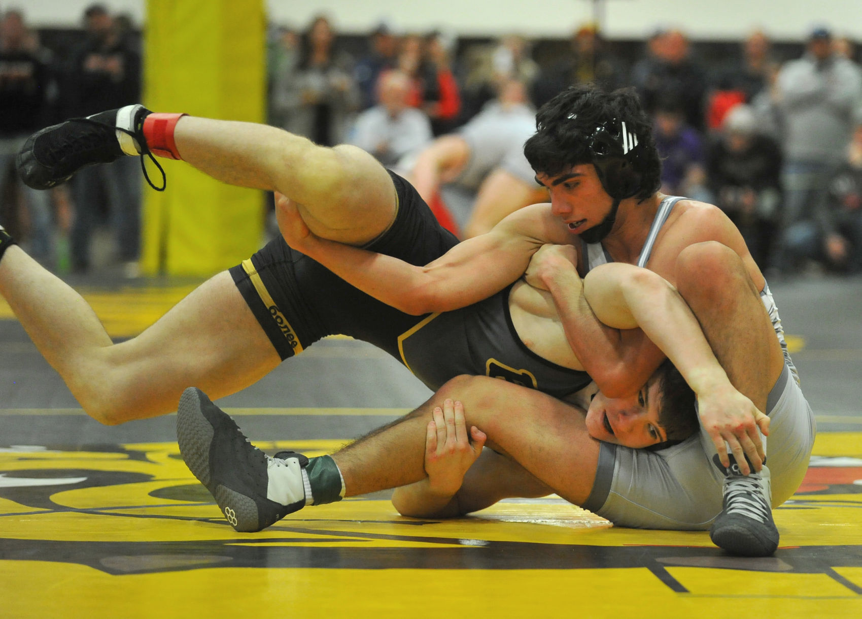 021520-qc-spt-3A-dist-wrestle-740